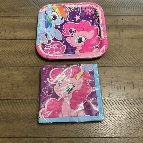 Unique My Little Pony Napkins 16 ct & Paper Plates 8 ct  Party Table - Picture 1 of 3